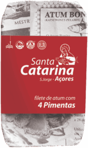 Tuna fillet seasoned with four peppers